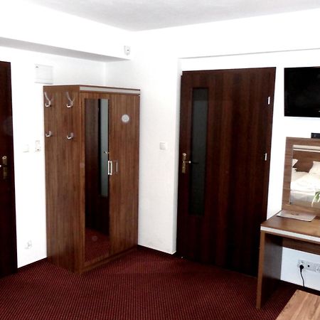 Adamar Jastrzebia Gora Bed & Breakfast Room photo