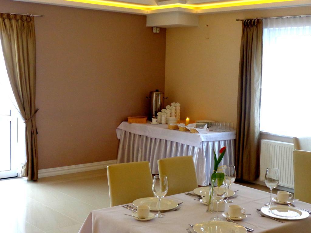 Adamar Jastrzebia Gora Bed & Breakfast Exterior photo