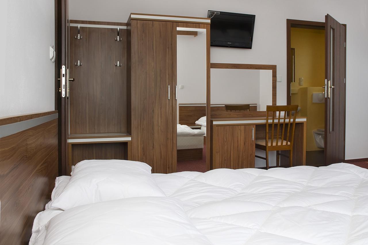 Adamar Jastrzebia Gora Bed & Breakfast Exterior photo