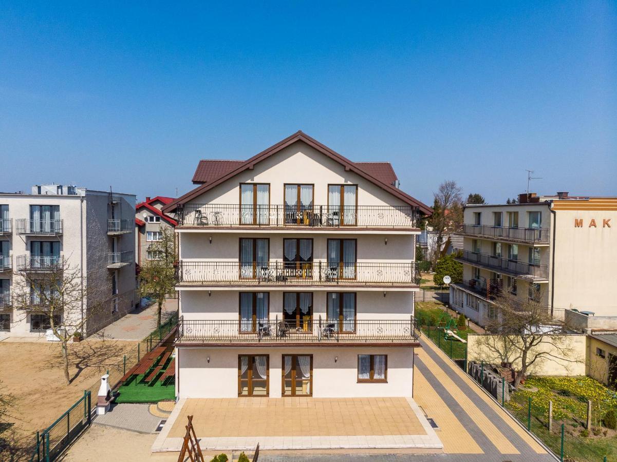 Adamar Jastrzebia Gora Bed & Breakfast Exterior photo