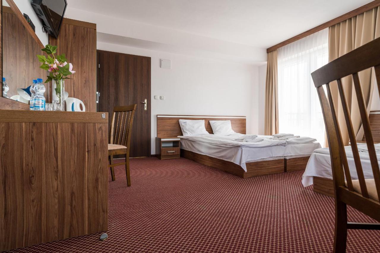 Adamar Jastrzebia Gora Bed & Breakfast Exterior photo