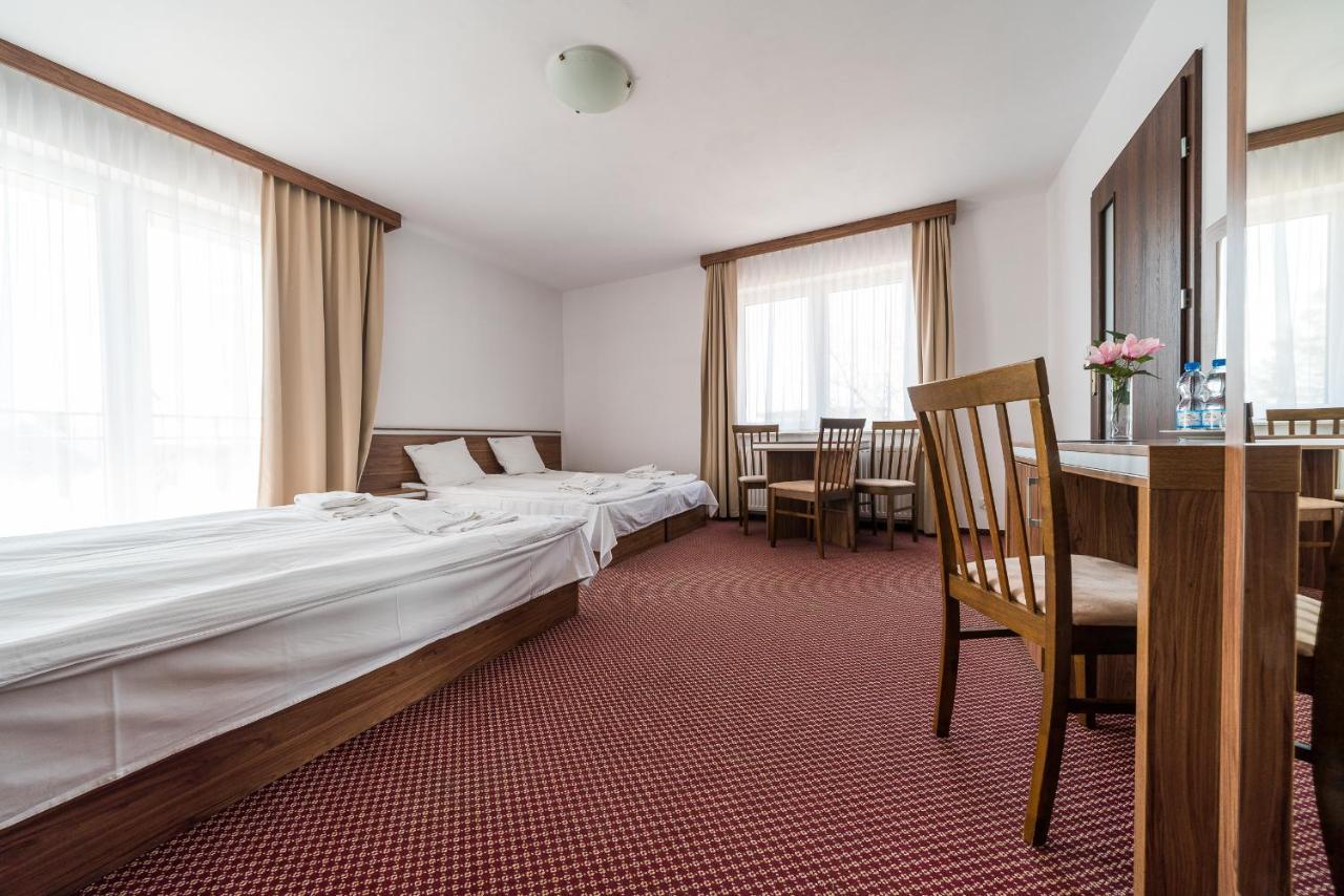Adamar Jastrzebia Gora Bed & Breakfast Exterior photo